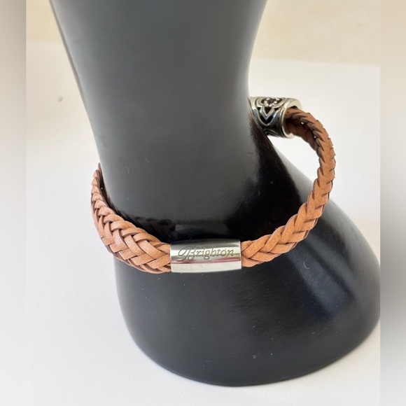 Brighton Interlok Trellis Leather Bracelet brown with a silver-plated accent. - Picture 2 of 5